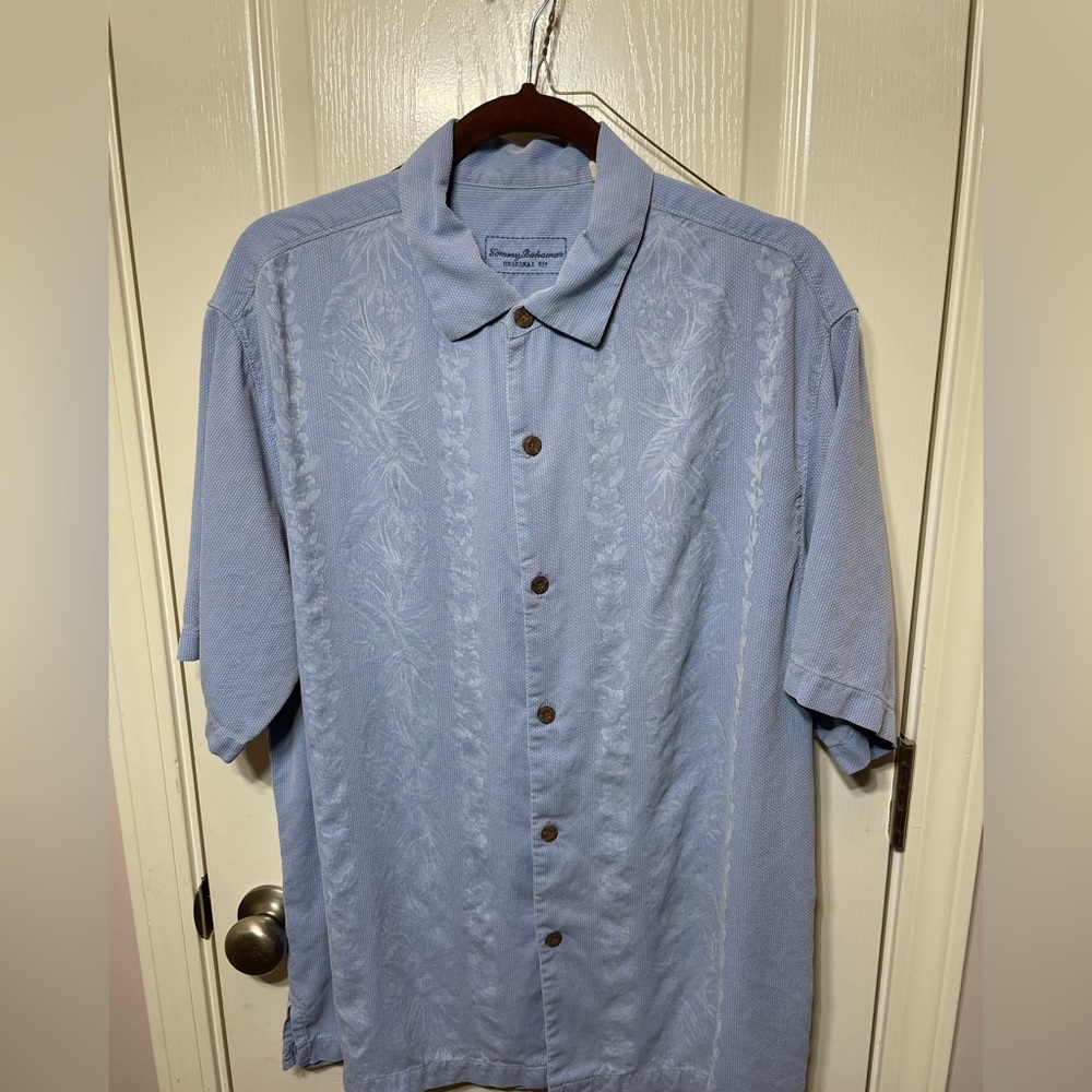Tommy Bahama Light Blue Short Sleeve Shirt